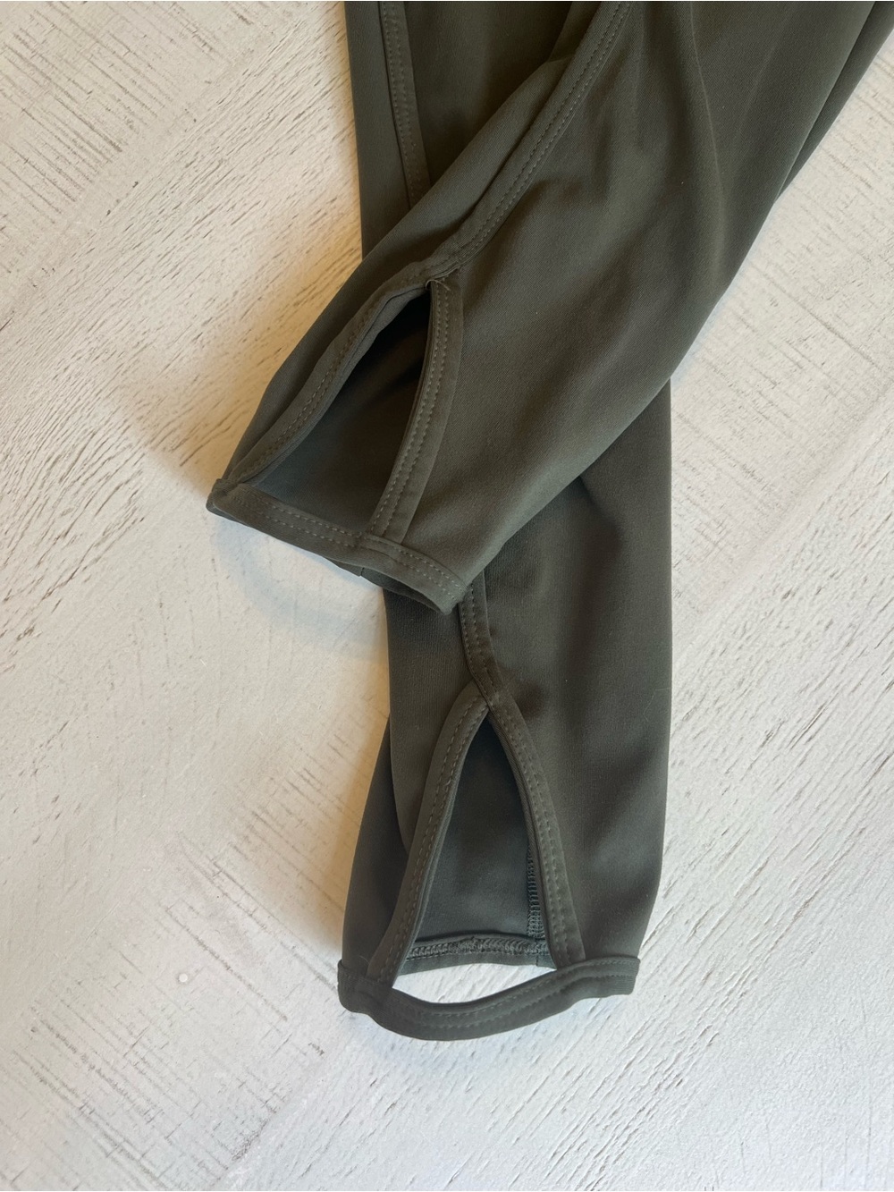 Nike Dri Fit Women’s Olive Green High Rise Cut Out Leggings - Picture 7 of 8